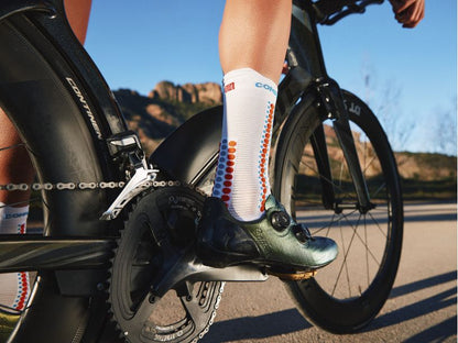 Tất đạp xe Compressport Unisex's Pro Racing Socks v4.0 Bike - Trắng/Cam (White/Orangeade)