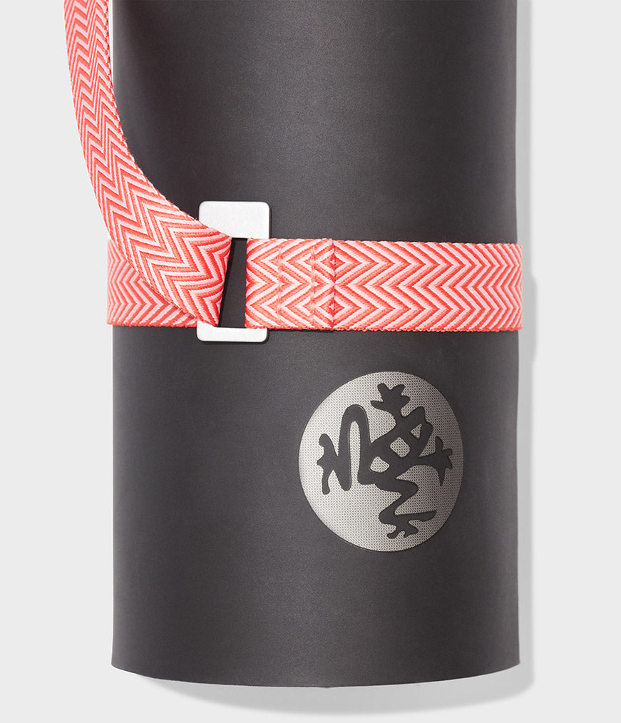 Dây đeo thảm Manduka Go Move Mat Carrier - Hồng (Coral)