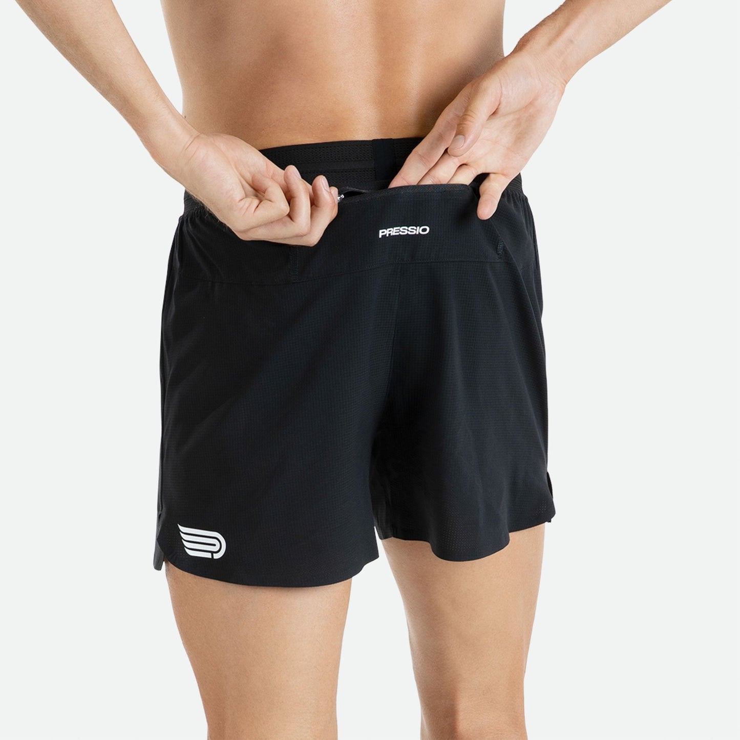 Quần Chạy Bộ Nam Pressio Ārahi 4.5" Short - Đen (Black)