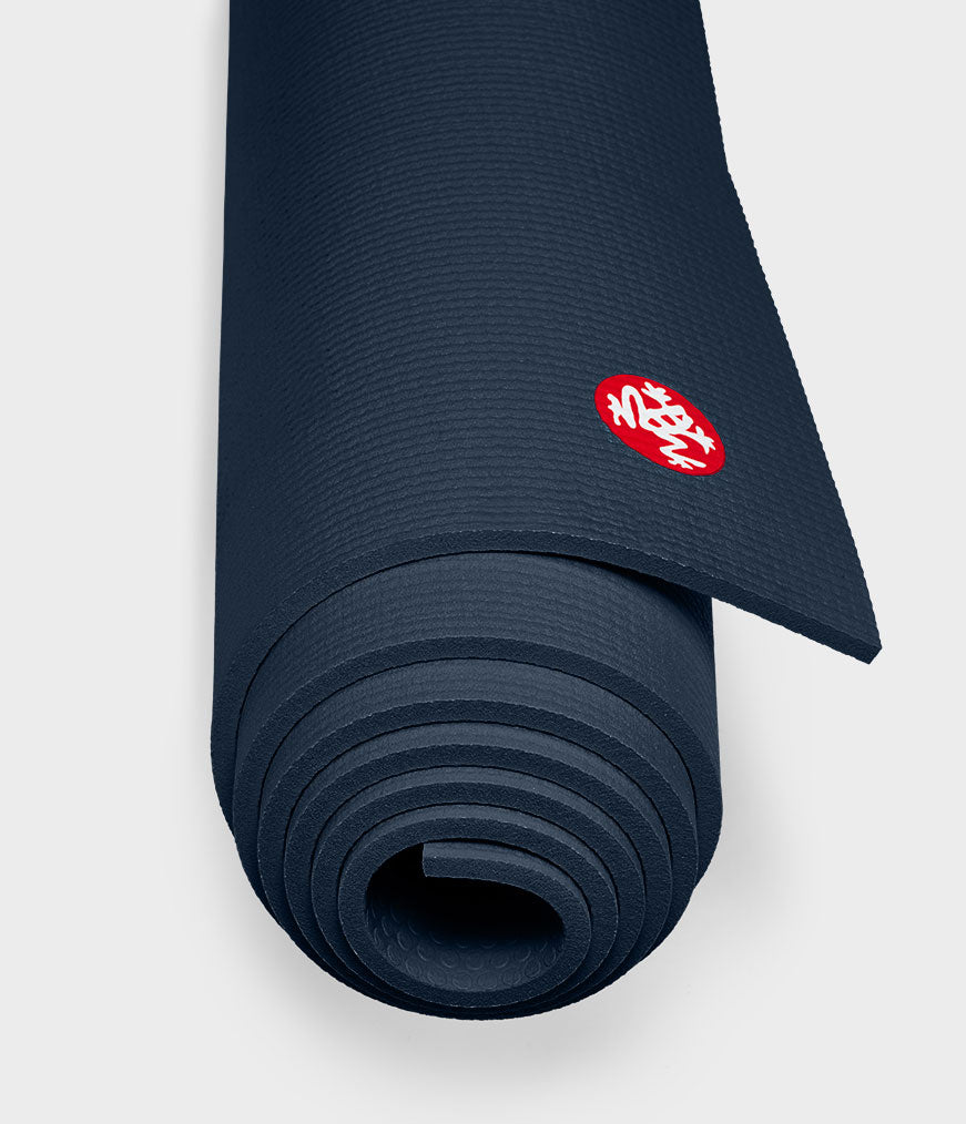 Thảm Manduka PRO Mat Solid 85" - Xanh Đen (Midnight)