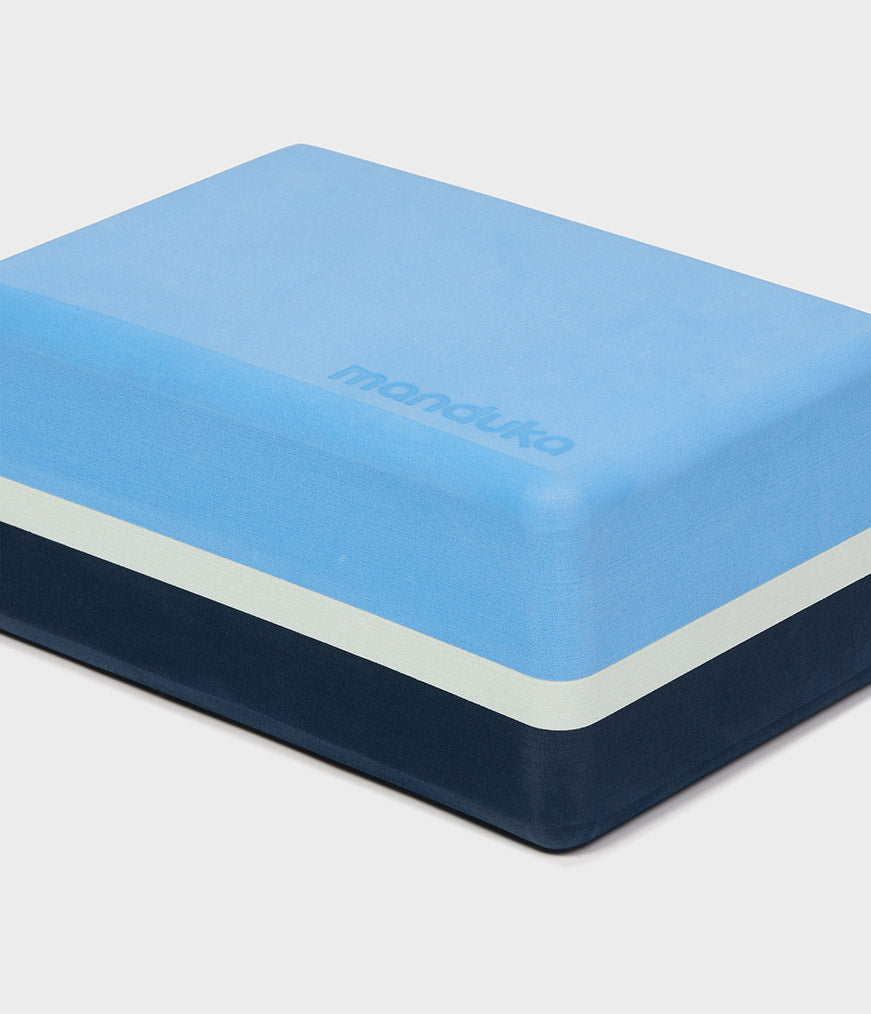Gối Yoga Manduka Recycled Foam Block - Surf