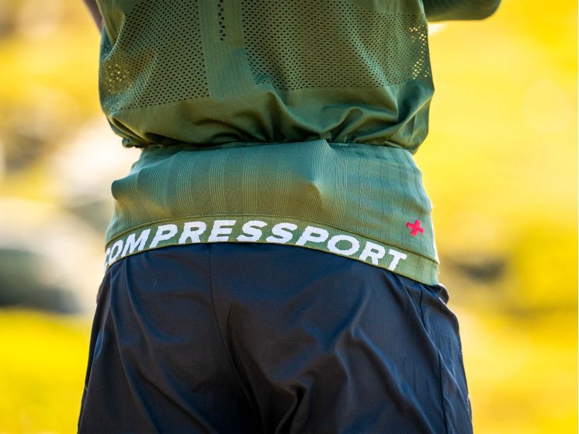 Đai chạy bộ Compressport Free Belt - Xanh (RF Green/ DK Chedda)