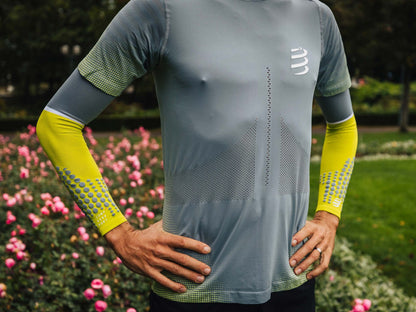 Băng bảo vệ ống tay Compressport Unisex's Arm Force Ultralight - Vàng (Lime/Grey)