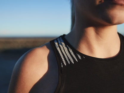 Áo chạy bộ Nữ Compressport Performance Singlet - Đen (Black/Paradise Green)