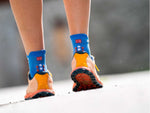 Compressport Unisex's Pro Racing Socks v4.0 Run Low - Pacific Blue/Deco Rose