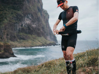 Đai chạy bộ Compressport Unisex's Free Belt Pro - Đen (Black)