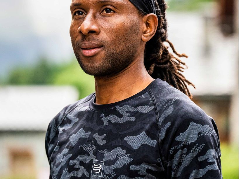 Áo chạy bộ Nam Compressport Training SS Tshirt - Camo Black